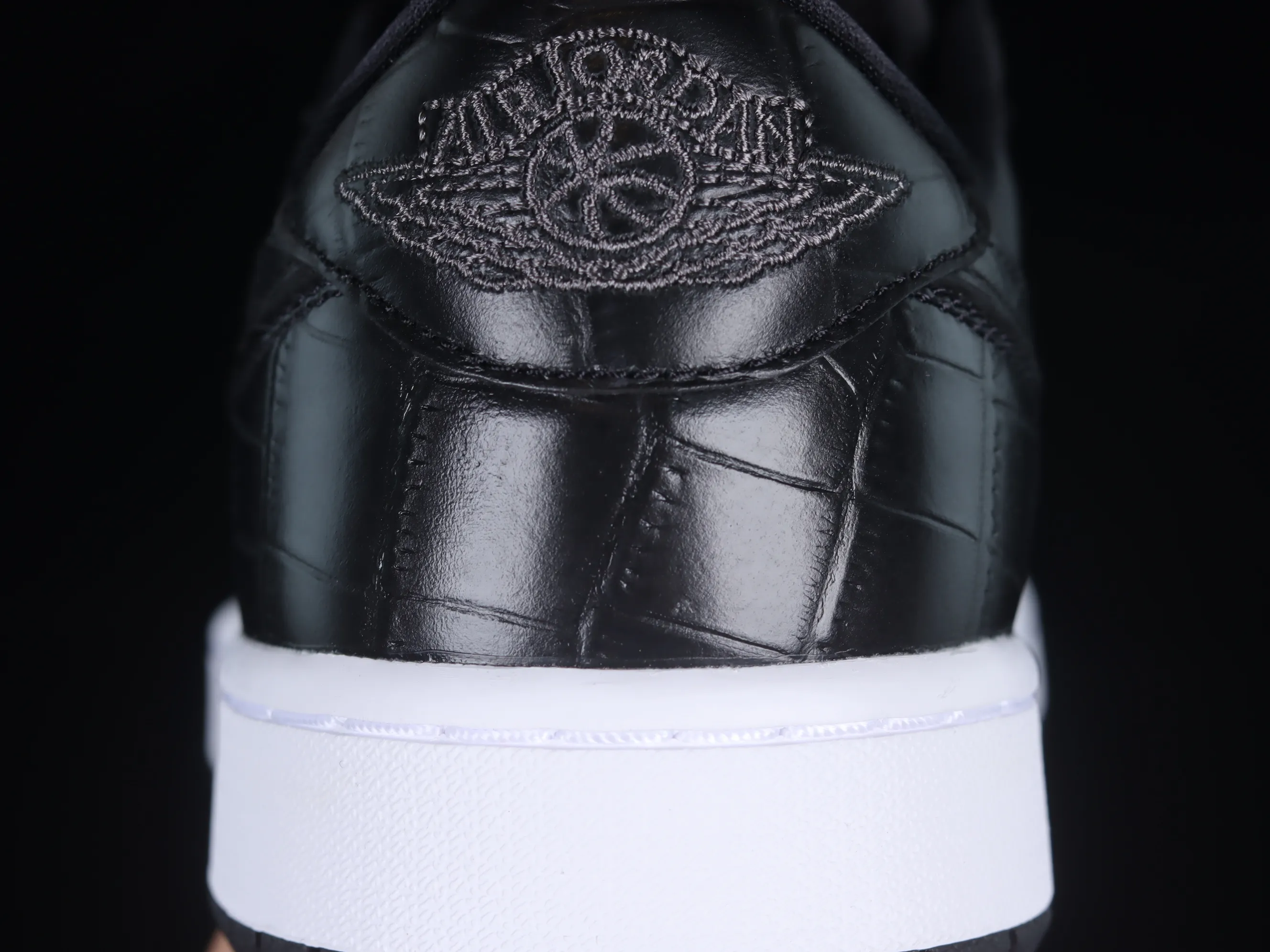 All categories Air Jordan Jordan series basketball shoes Air Jordan 1 Low G version pure original Air Jordan 1 Low Golf "Black Snake Pattern" AJ1 Joe 1 new golf version black snake pattern DD9315-003